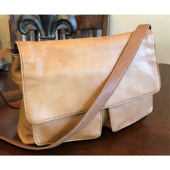 ST. JOHN’S BAY - Brown Smooth Leather Saddle-Bag-Style Crossbody/Shoulder Bag - Picture 13 of 16